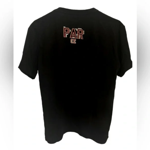 Graphic Tee from Medellin - Picture 2 of 3